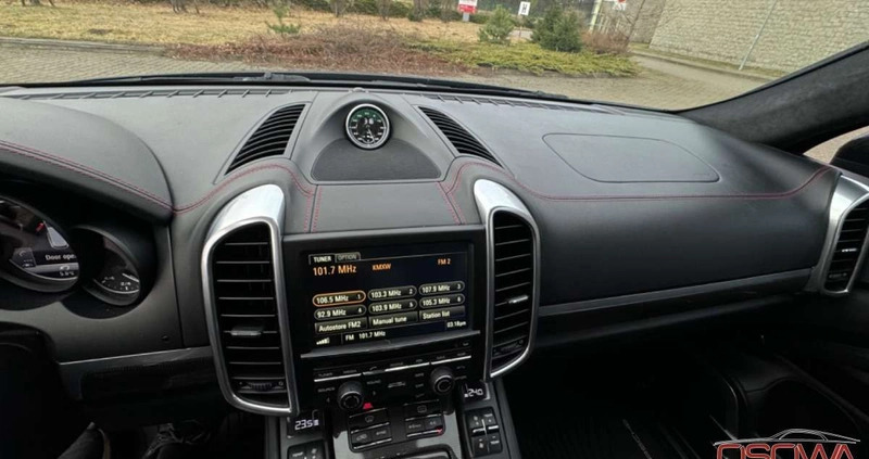 Porsche Cayenne cena 199998 przebieg: 125000, rok produkcji 2016 z Szczecin małe 781